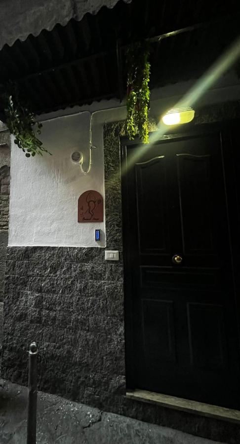 On Ciro Central House Napoli Eksteriør billede